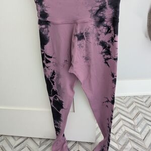 EUC Electric & Rose Sunset Leggings XS